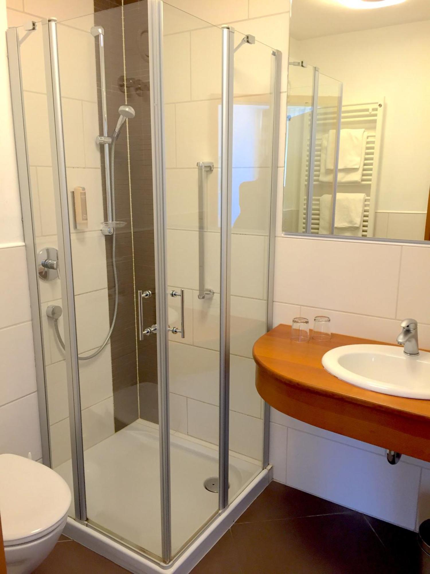 Hotel Zur Schoenen Aussicht ماركتهيدنفلد المظهر الخارجي الصورة